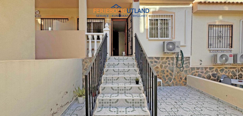 Main image of property: Valencia, Alicante, Playa Flamenca