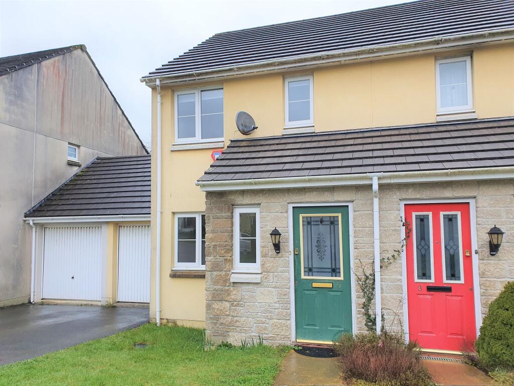 Main image of property: Oak Ridge, Lifton, PL16