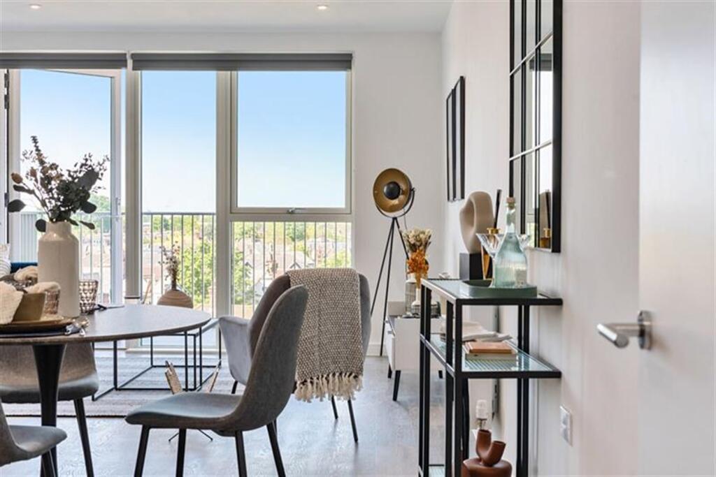 Main image of property: 1 bed, 6th floor, Emerald, Peridot House in Ark Soane