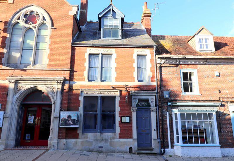 Terraced House For Sale In West Street, Wareham, Bh20