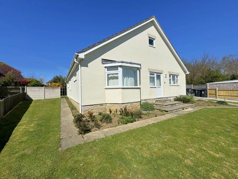 Main image of property: SPACIOUS BUNGALOW WITH POTENTIAL TO CONVERT HUGE LOFT SPACE STPP - QUIET LOCATION