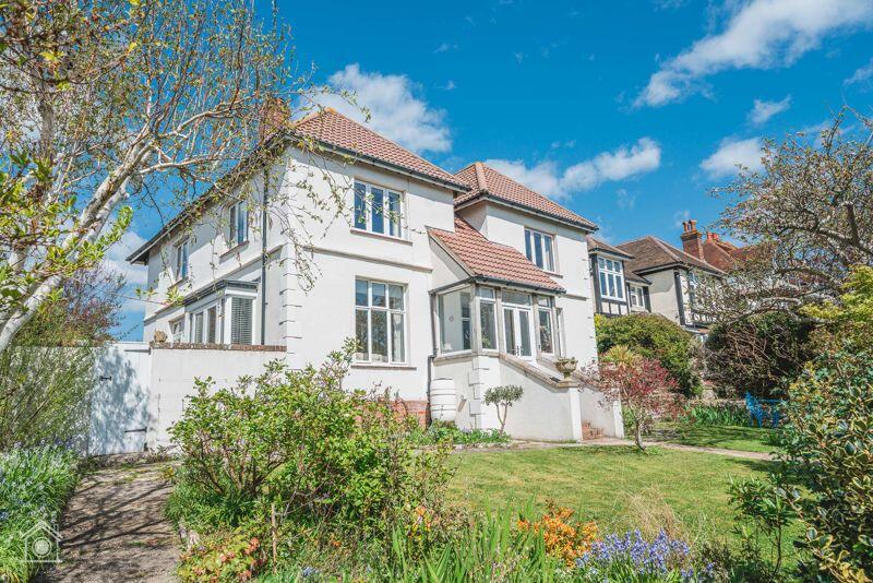 5 bedroom detached house for sale in Walrond Road, Swanage, BH19