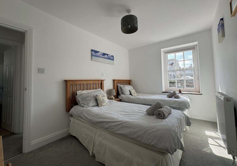 Additional property image - Taunton Road - PERFECT HOLIDAY LET IN CENTRAL TOWN LOCATION