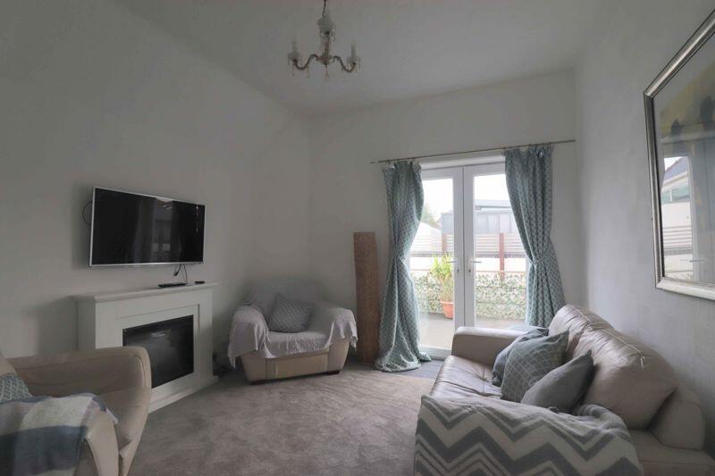 Additional property image - Sandbanks Peninsula - TWO 3&4 BEDROOM APARTMENTS OVER FREEHOLD COMMERCIAL