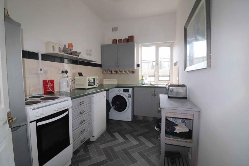 Additional property image - Sandbanks Peninsula - TWO 3&4 BEDROOM APARTMENTS OVER FREEHOLD COMMERCIAL