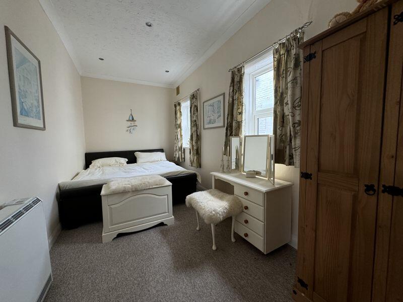 Additional property image - Sandbanks Peninsula - TWO 3&4 BEDROOM APARTMENTS OVER FREEHOLD COMMERCIAL