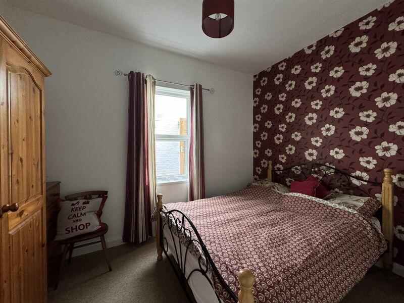 Additional property image - Sandbanks Peninsula - TWO 3&4 BEDROOM APARTMENTS OVER FREEHOLD COMMERCIAL