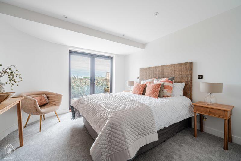 Additional property image - 3 The Sands - UNINTERRUPTED SEA VIEWS OVER SWANAGE BAY - LAST ONE REMAINING