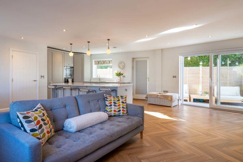 Additional property image - Sea Views - Quiet Cul de Sac location