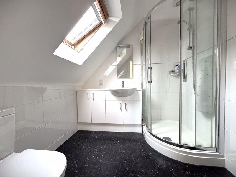 Additional property image - CAULDRON BARN ROAD - IMMACULATE 3 BEDROOM DETACHED HOME