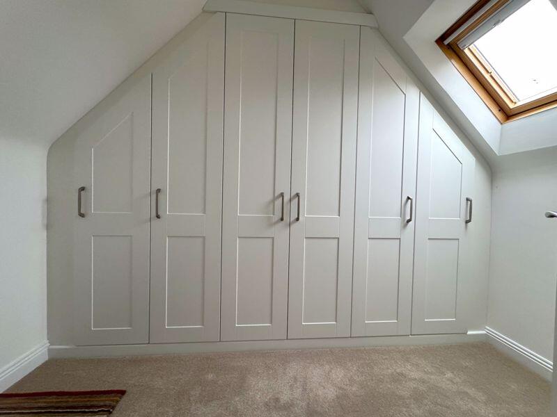 Additional property image - CAULDRON BARN ROAD - IMMACULATE 3 BEDROOM DETACHED HOME