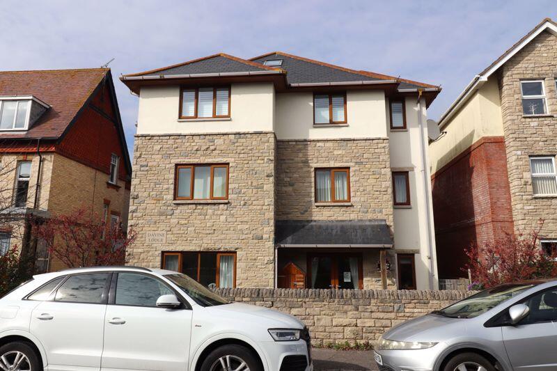 Main image of property: 3 BEDROOM SECOND FLOOR MAISONETTE WITH PARKING CLOSE TO TOWN CENTRE & BEACH