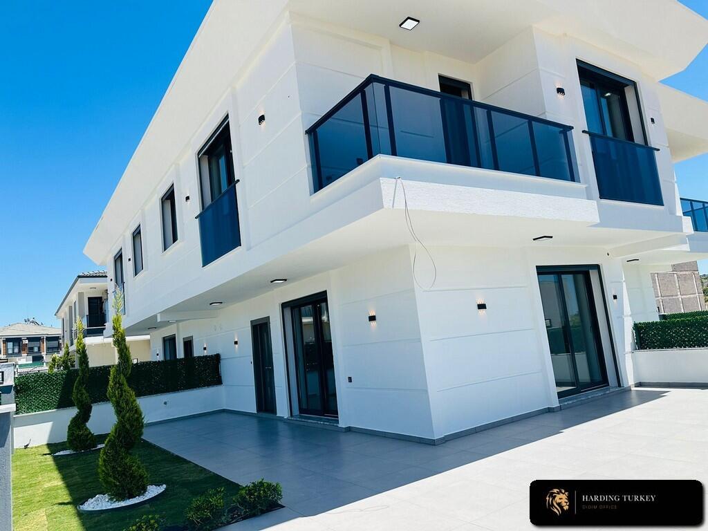 Main image of property: Altinkum, Didim, Aydin