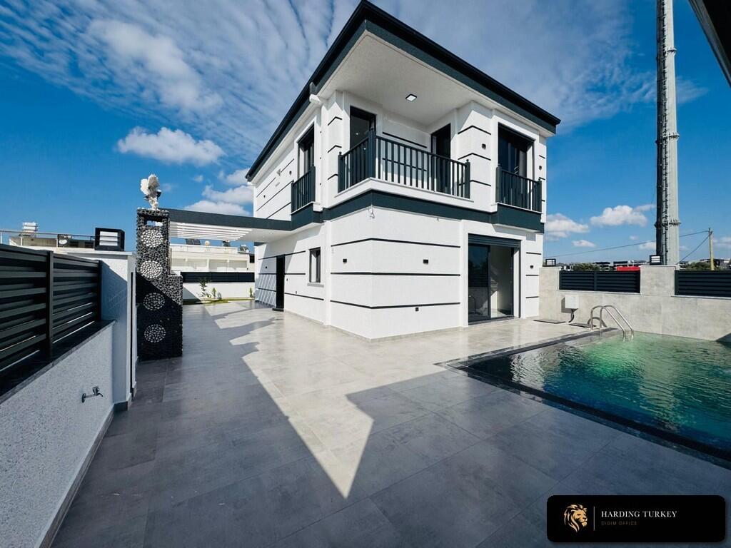 Main image of property: Altinkum, Didim, Aydin