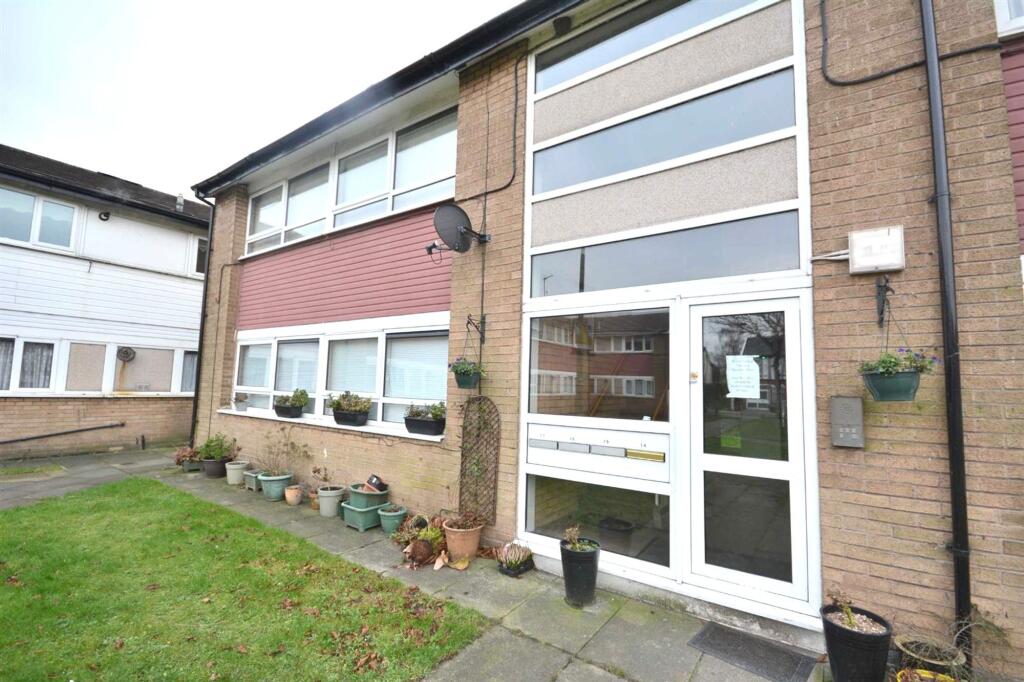 Main image of property: Wilton Court, Prestwich, M25