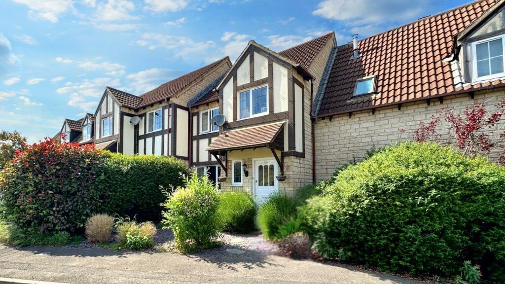 3 bedroom terraced house for sale in Dewfalls Drive, Bradley Stoke, BS32
