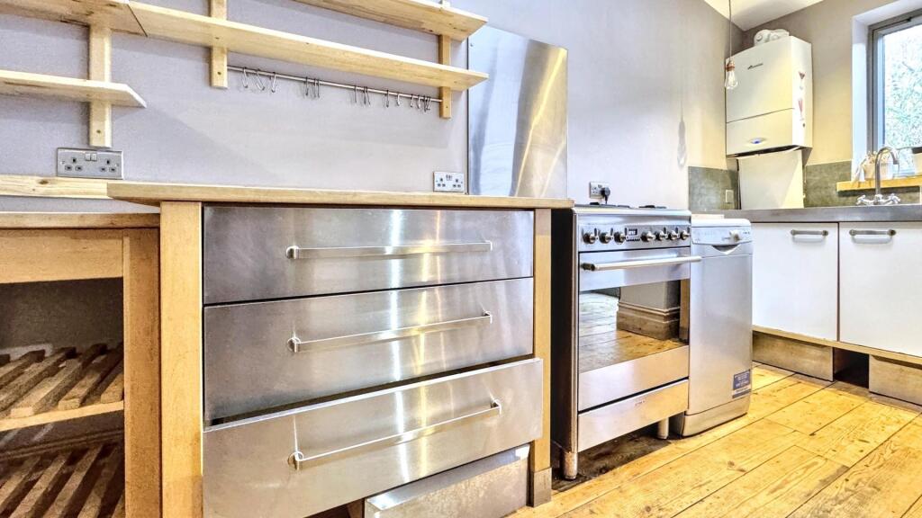 Property image - Kennington Avenue, Bristol