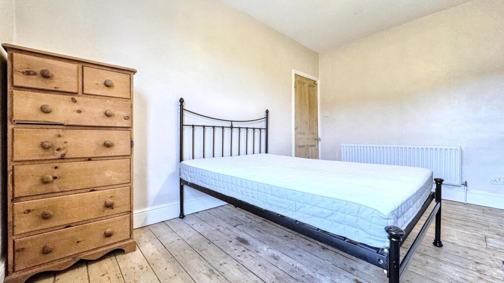 Additional property image - Kennington Avenue, Bristol