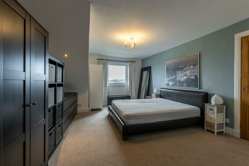 Additional property image - Fonthill Road, Ferryhill, Aberdeen, AB11