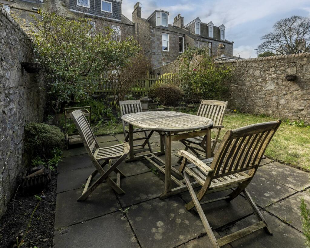 Additional property image - Fonthill Road, Ferryhill, Aberdeen, AB11