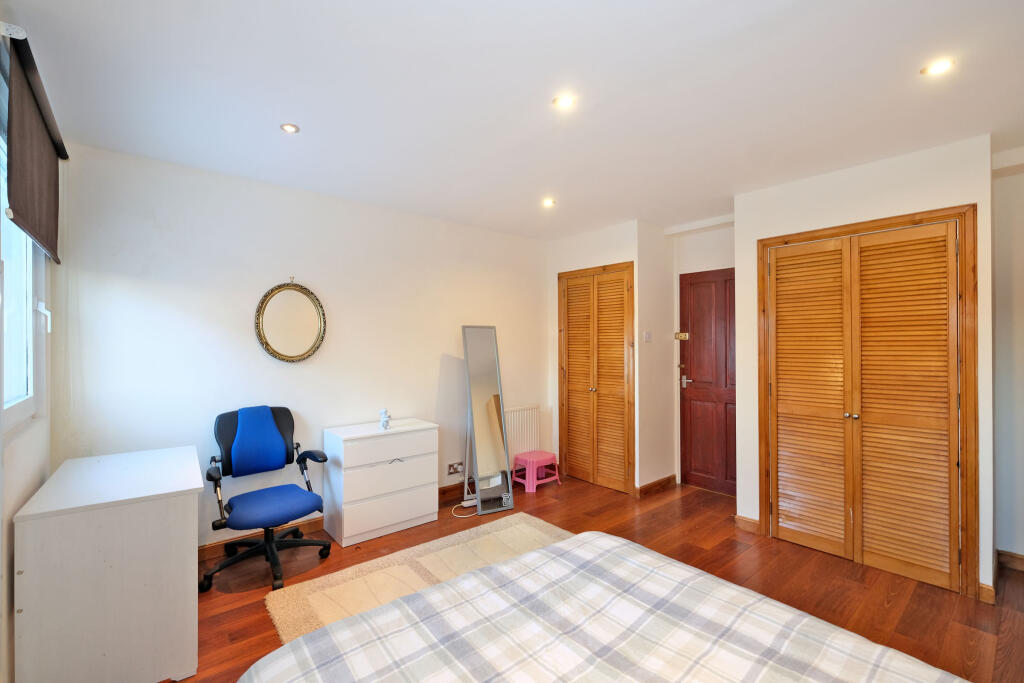 Additional property image - Whitehouse Street, City Centre, Aberdeen, AB10