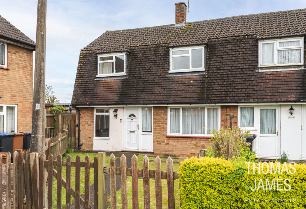 2 bedroom end of terrace house for sale in Knolles Crescent, Welham