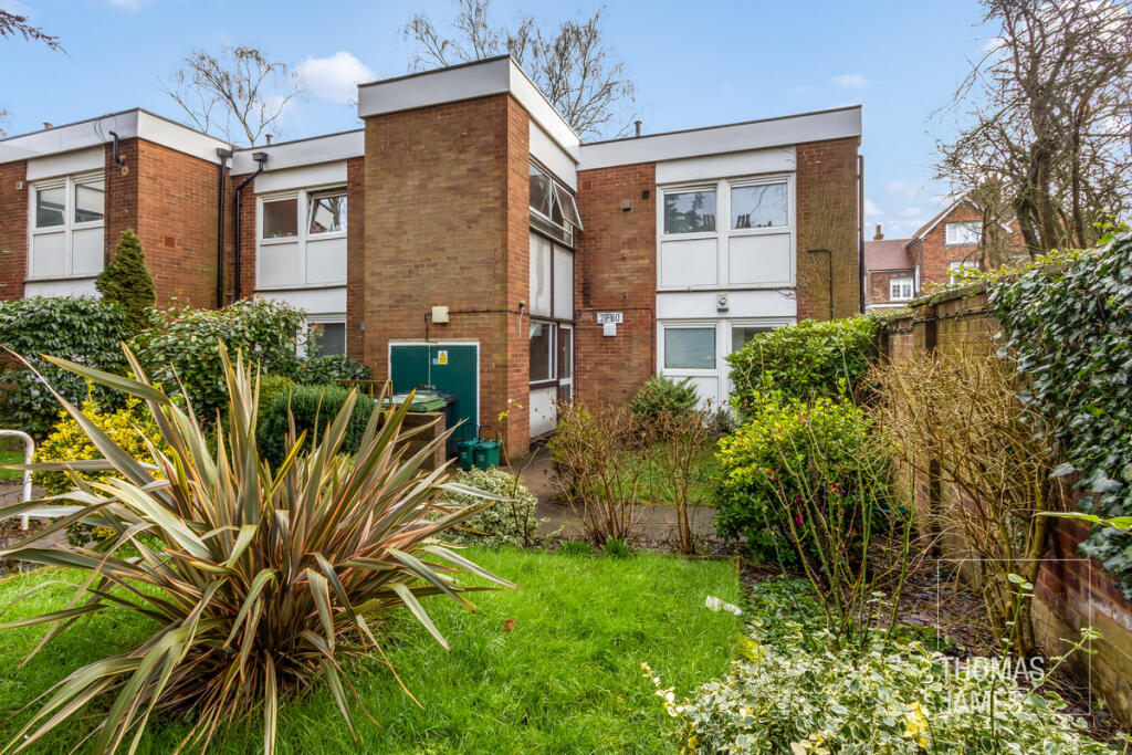 Main image of property: Thirlestane, St. Albans, AL1