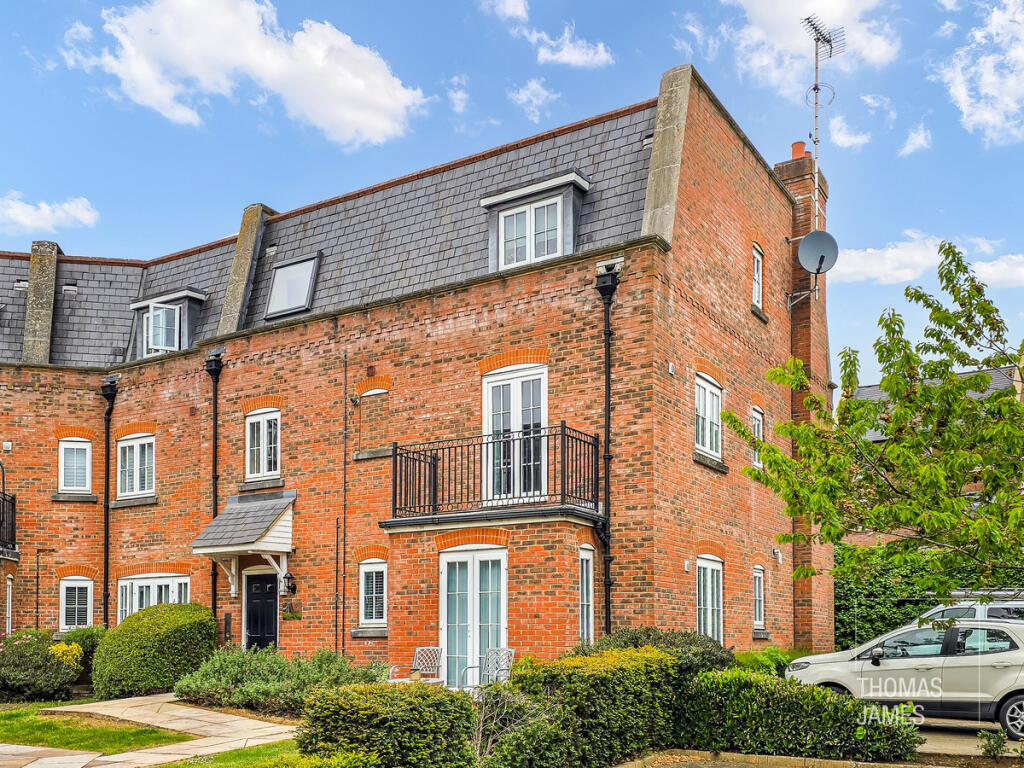 Main image of property: Red Lion Court, Hatfield, AL9