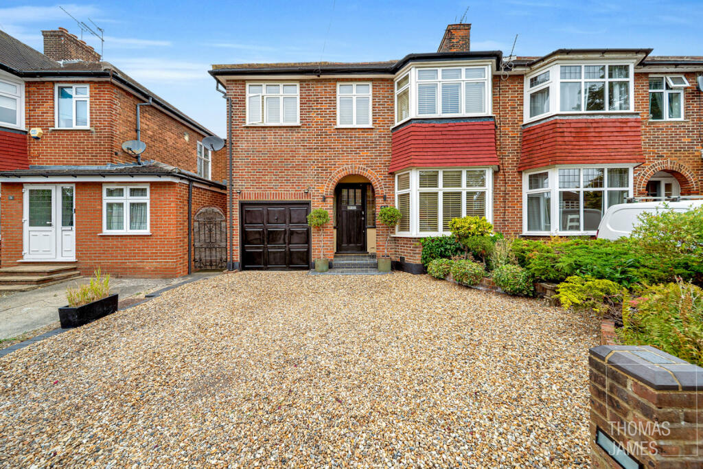 Main image of property: Oakwood Park Road, London, N14