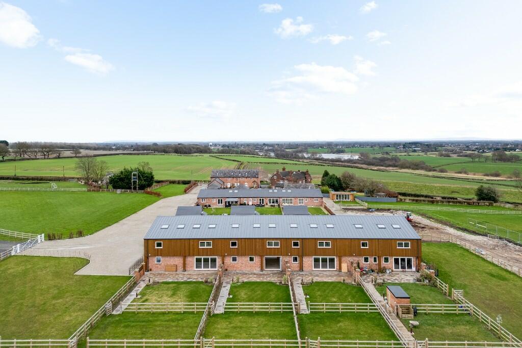 Additional property image - Hield Lane, Aston By Budworth