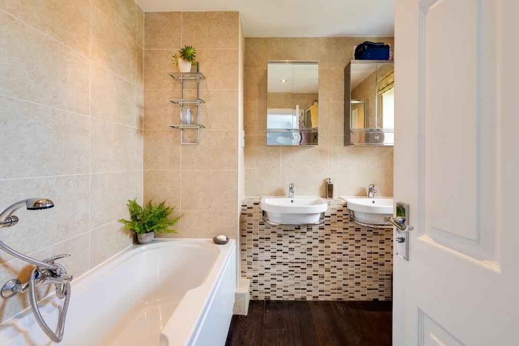 Additional property image - Heatherways, Tarporley, Cheshire, CW6