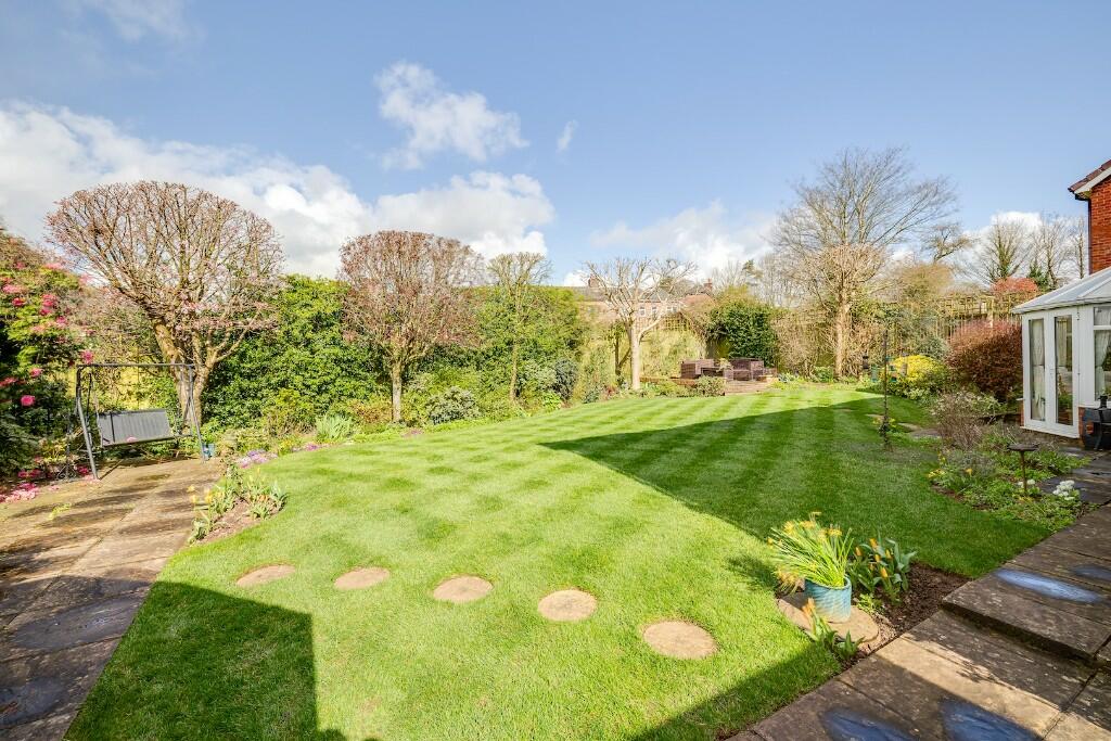 Additional property image - Heatherways, Tarporley, Cheshire, CW6