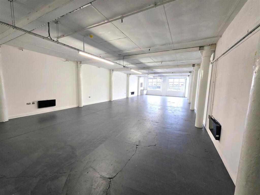 Main image of property: Ground Floor Unit (1587 sq ft), Universal Building, Devonshire Street North, Manchester, M12