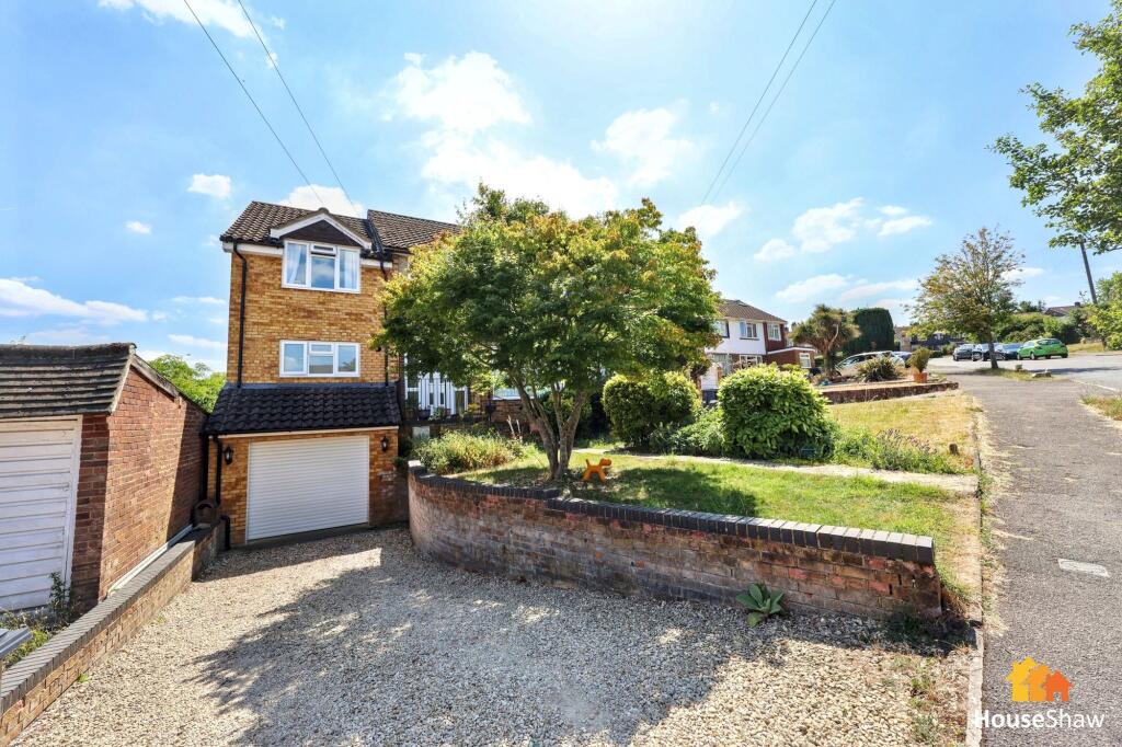 Main image of property: 2 Properties in 1! Telford Way, High Wycombe, HP13 5ED