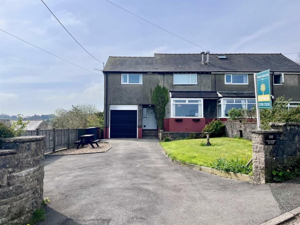 3 bedroom semidetached house for sale in Macclesfield Old Road, Buxton, SK17