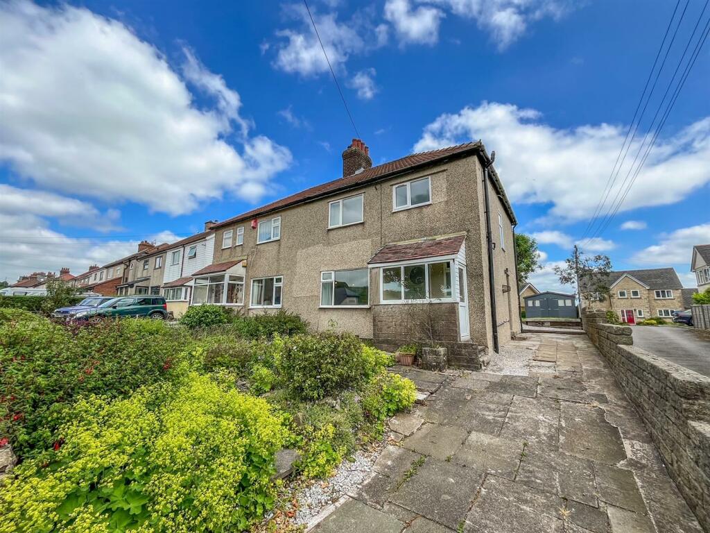 3 bedroom semidetached house for sale in Brown Edge Road, Buxton, SK17