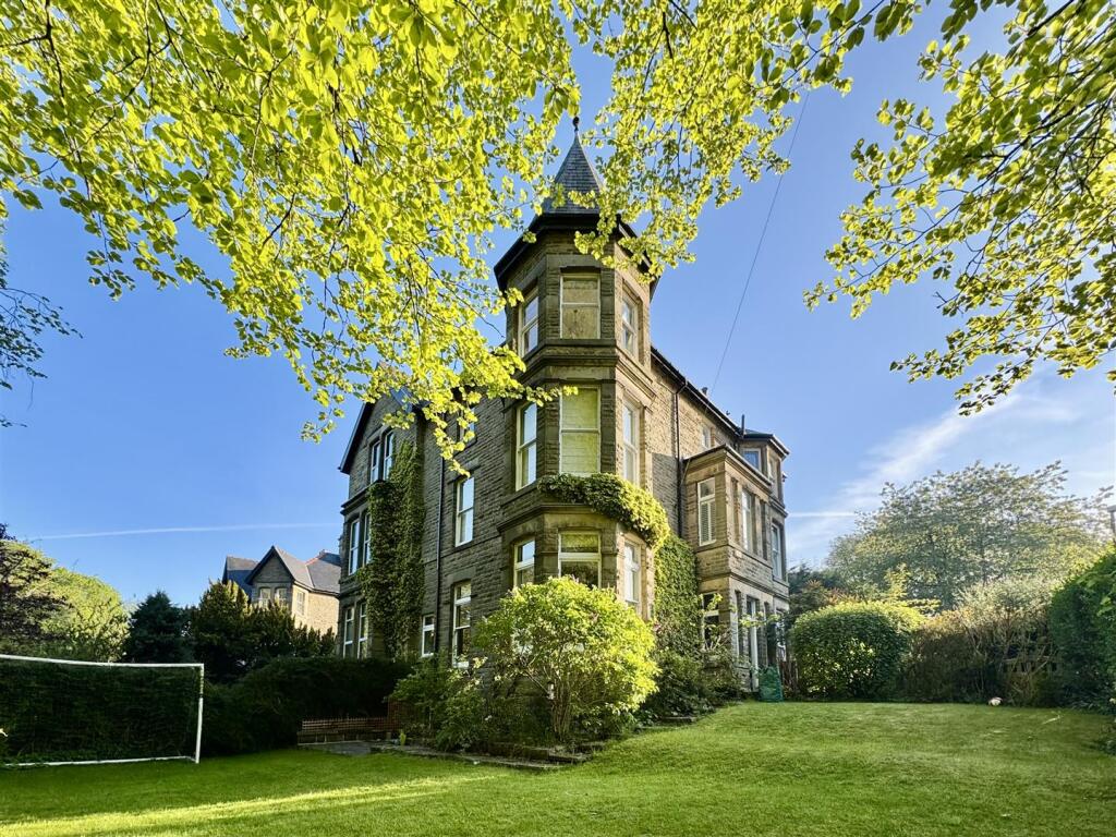 Main image of property: Buxton, Derbyshire