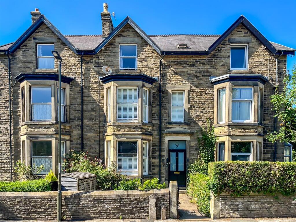 Main image of property: Silverlands, Buxton
