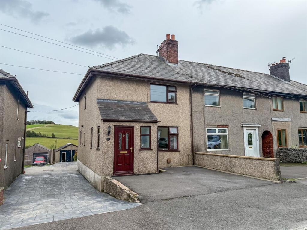 Main image of property: Sterndale Moor