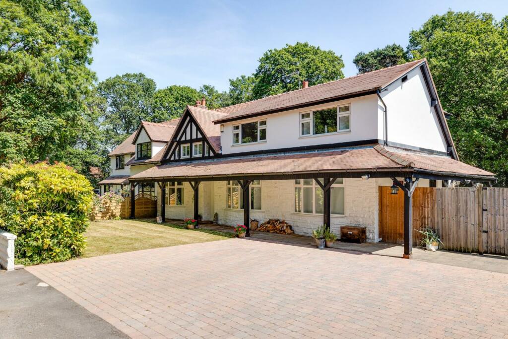 4 bedroom semidetached house for sale in Blakemere Hall Farmhouse