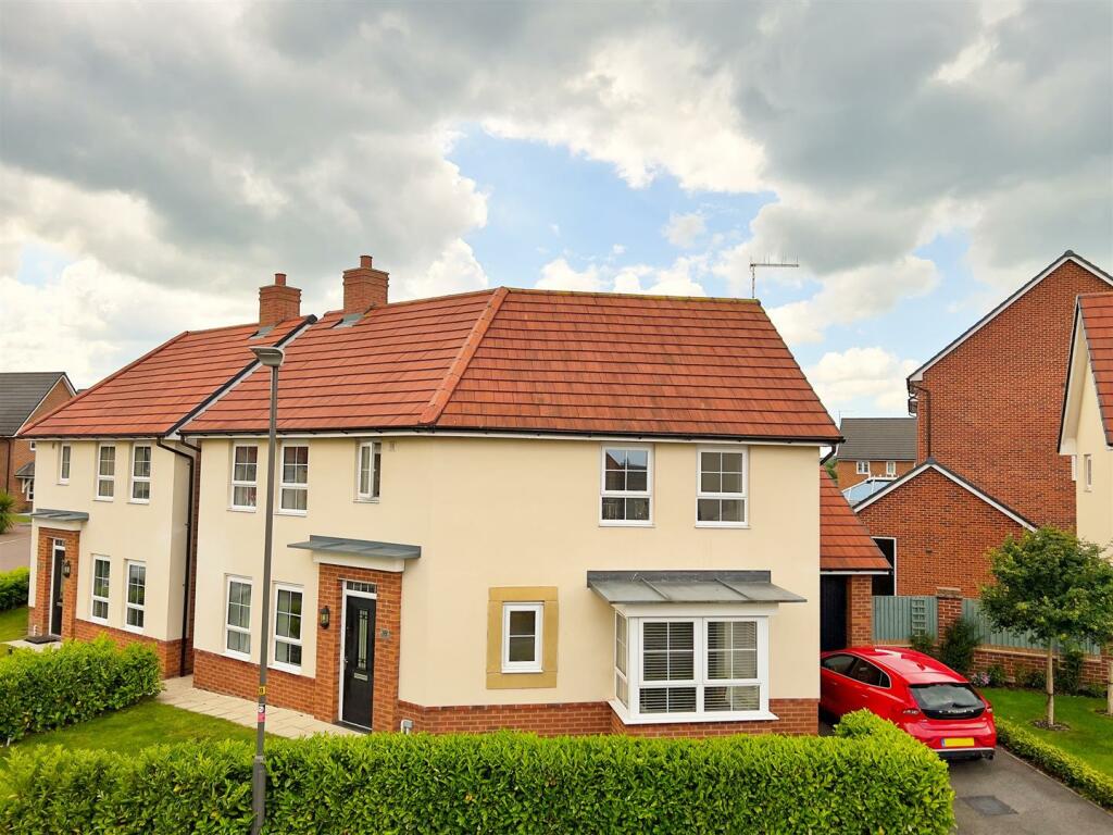 3 bedroom detached house for sale in Mallard Avenue, Edleston, Nantwich