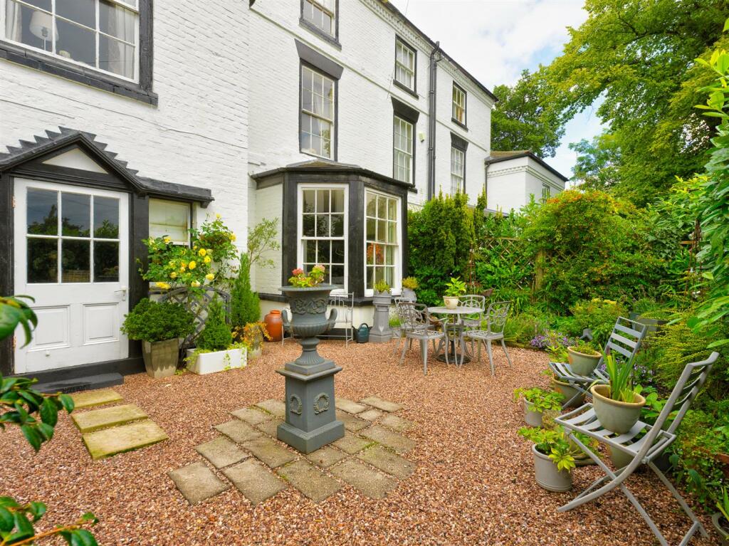 4 bedroom semidetached house for sale in Stafford Street, Audlem