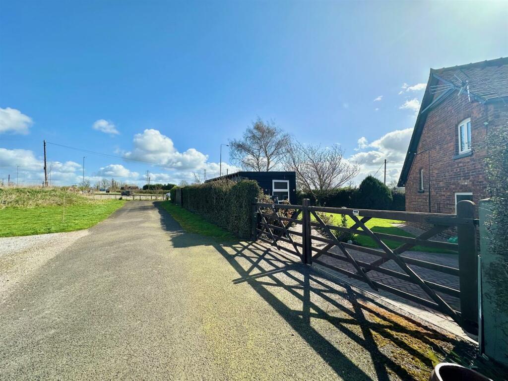 Additional property image - Middlewich Road, Leighton, Cheshire