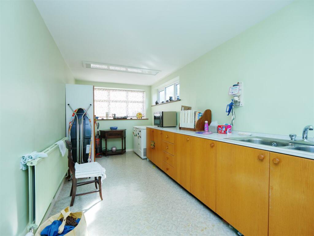 Additional property image - Princess Drive, Wistaston, Cheshire