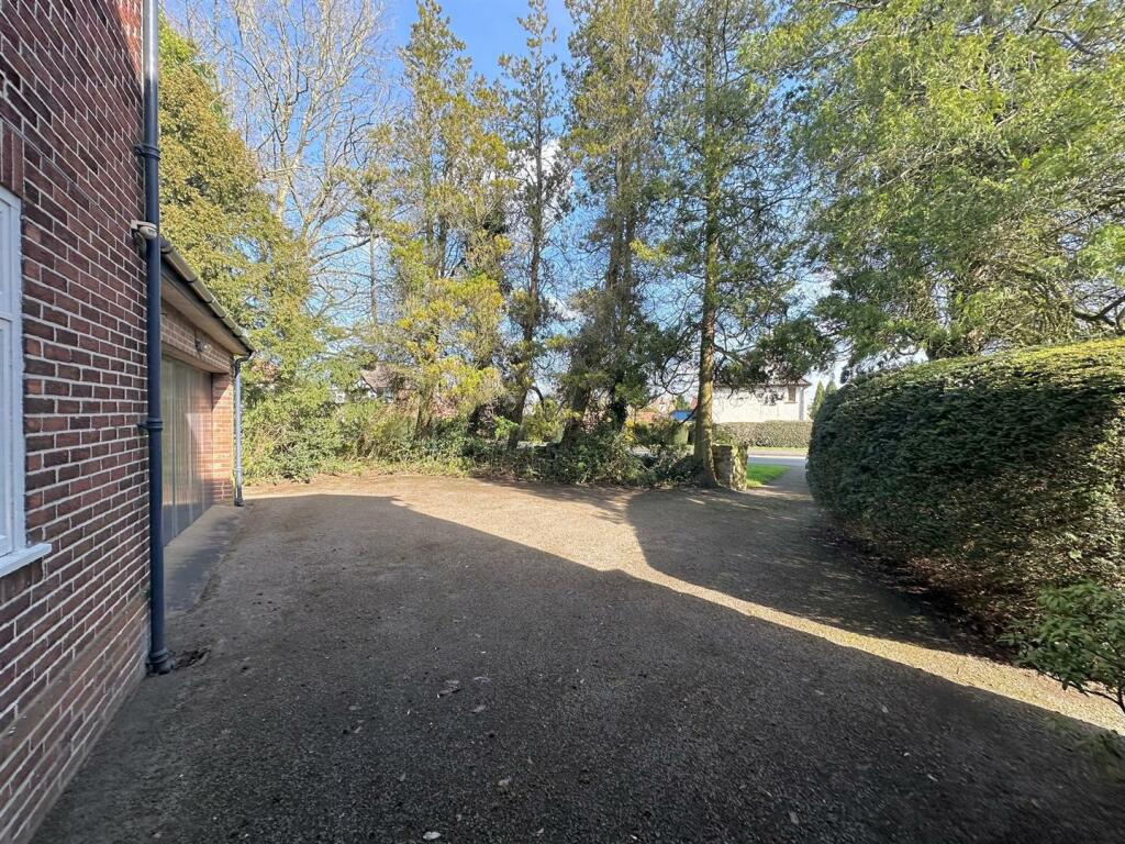 Additional property image - Princess Drive, Wistaston, Cheshire