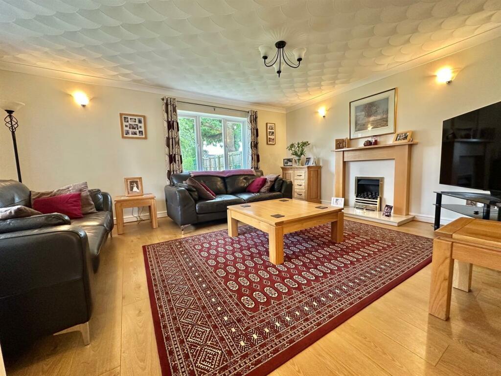 Additional property image - Hidcote Close, Wistaston, Cheshire