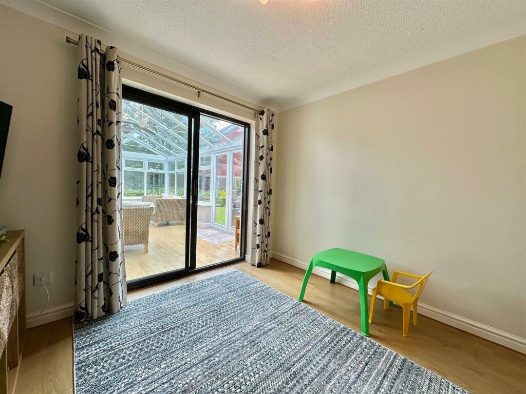 Additional property image - Hidcote Close, Wistaston, Cheshire
