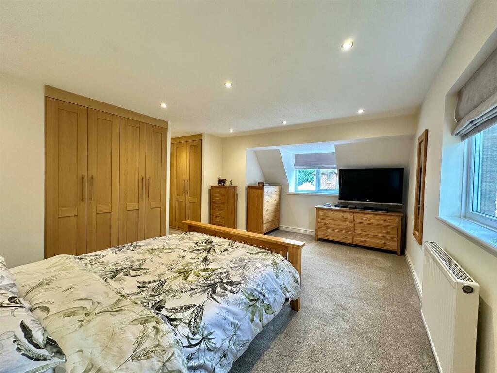 Additional property image - Hidcote Close, Wistaston, Cheshire
