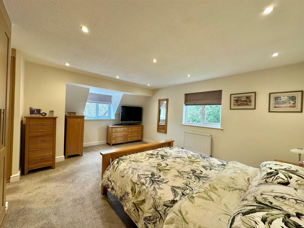Additional property image - Hidcote Close, Wistaston, Cheshire