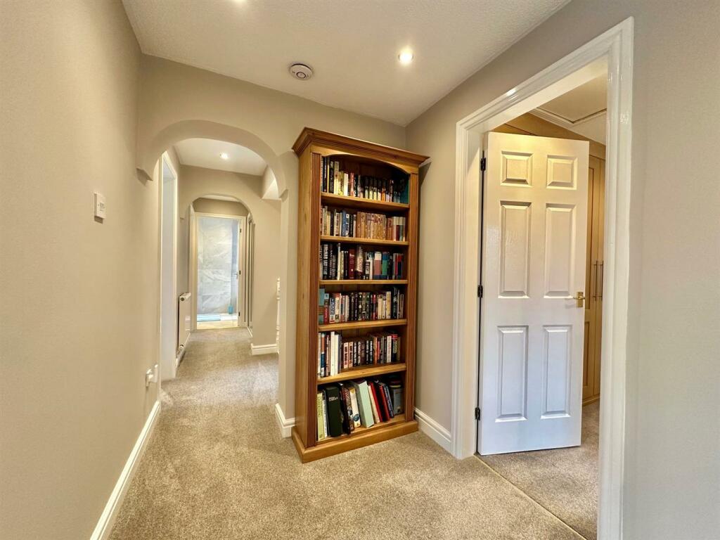 Additional property image - Hidcote Close, Wistaston, Cheshire